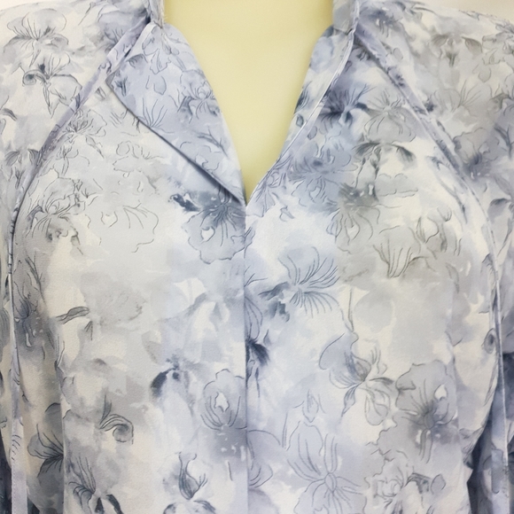 Aus 16 Basque Curve Blue-Grey Abstract Floral Long Sleeve V Neck Blouse - Picture 7 of 16
